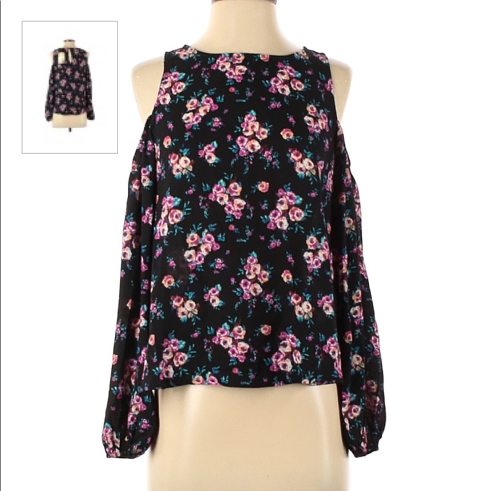 Off the shoulder floral blouse with keyhole back